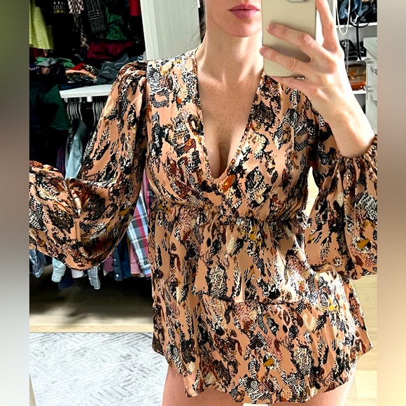 Bohemian printed ruffle top - maternity or not :) - Picture 4 of 6